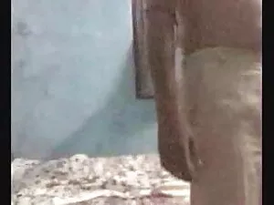गुस्से में मालिश सनी ...