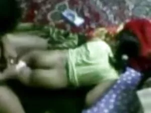 अभिनेता निकोल झटके ब ...