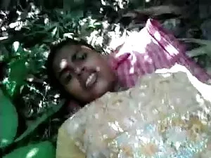 भव्य एशियाई वह पुरुष ...