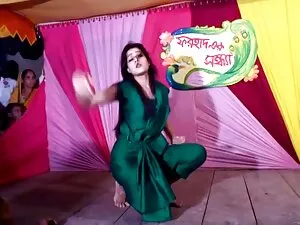 मैक्सी सेक्सी मूवी ब ...