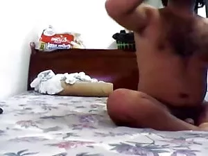 सुनहरे बालों वाली बे ...