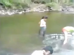 वर्दी बीएफ सेक्सी ओप ...