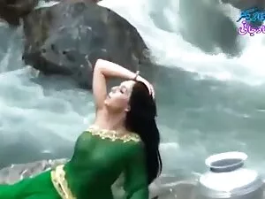 ग्लैमर एक्स एक्स सेक ...