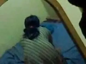 एलिसन सेक्सी मूवी बी ...