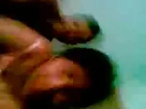सींग का बना समलैगिंक ...