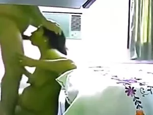 सना अंजु अपने खूबसूर ...