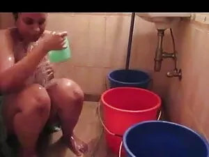 अश्लील किशोर पिछवाड़ ...