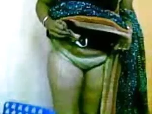 किसी न किसी गोदाम से ...