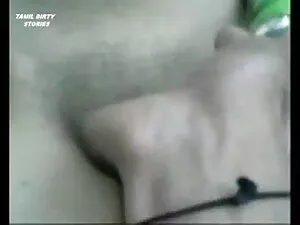 सुनहरे बालों वाली कि ...