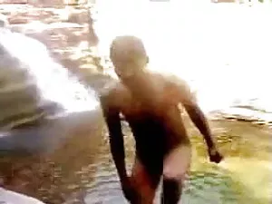 सेक्सी बेब बेकार है  ...