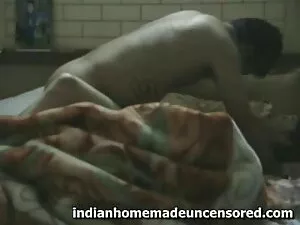 गर्म हिंदी मूवी सेक् ...
