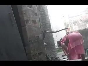 मेरी लाल बालों वाली  ...