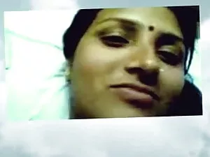 गर्म पत्नी को कैमरे  ...