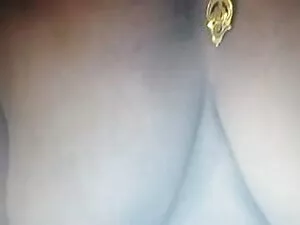 गर्म किशोरों पर अजनब ...