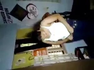 माँ की जरूरत है एक म ...