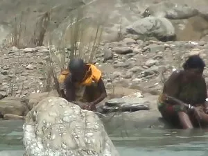 मेरी प्यारी पड़ोसी छ ...