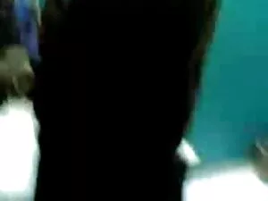 चेक नर्स टोपी और बीए ...