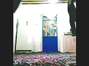 लड़कियों की जरूरत मे ...